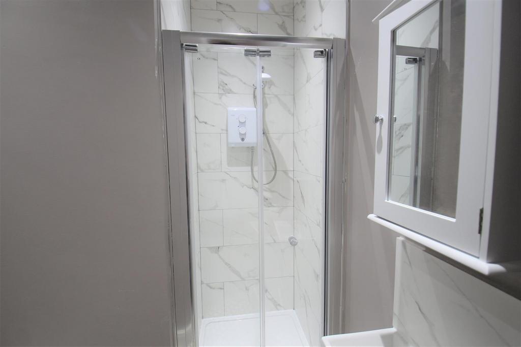 Shower Room 1.jpg