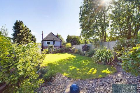 3 bedroom detached house for sale, Birstall Road, Birstall, Leicestershire