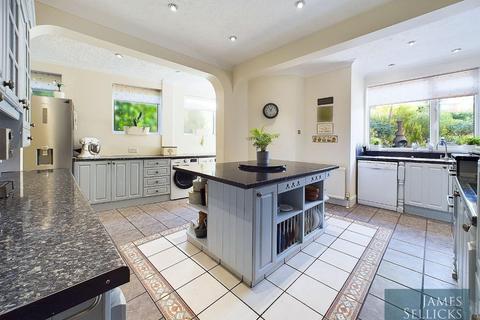 3 bedroom detached house for sale, Birstall Road, Birstall, Leicestershire