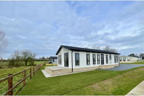 undefined, Tewkesbury, Gloucestershire, GL20