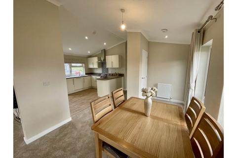 2 bedroom park home for sale, Tewkesbury, Gloucestershire, GL20