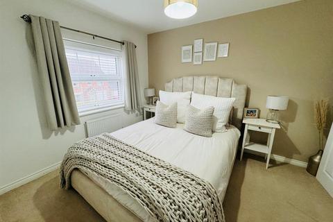 8 Chaffinch Road, Easington Lane, Houghton Le Spring, DH5 0GF