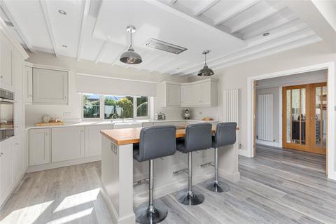 4 bedroom detached house for sale, Knightscroft Avenue, Rustington, Littlehampton, West Sussex, BN16