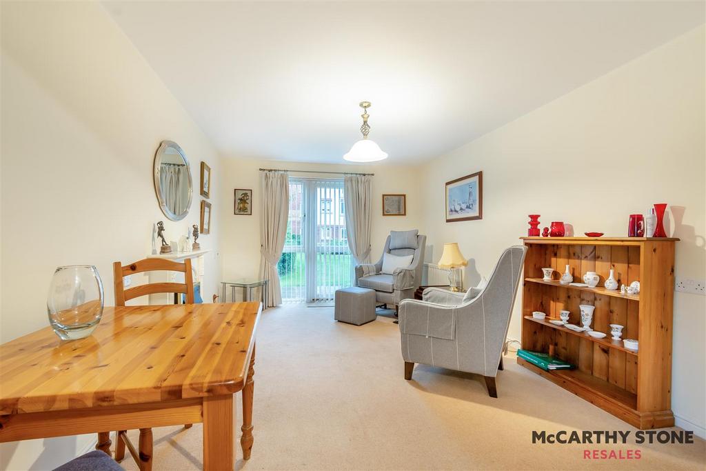 8619197-interior12.jpg