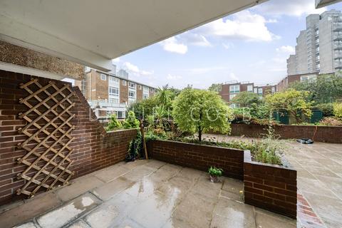 2 bedroom flat for sale, Vanbrugh Court, Wincott Street, SE11