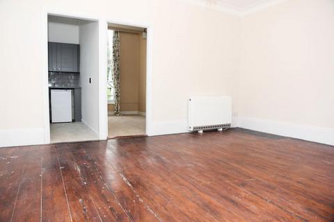 1 bedroom flat to rent, Strangways Terrace, Truro, TR1