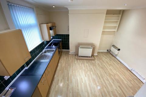 2 bedroom end of terrace house for sale, Kepler Terrace, Harehills, Leeds, LS8 5EH