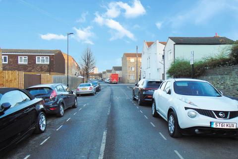 3 bedroom terraced house for sale, Canning Town, London, E16