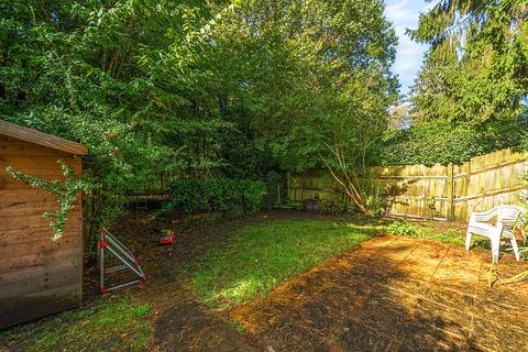 35a Brooklands Road, Weybridge, KT13 0RU
