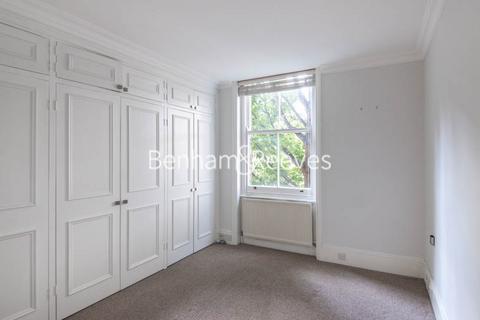 3 bedroom apartment to rent, Abingdon Road, Kensington W8