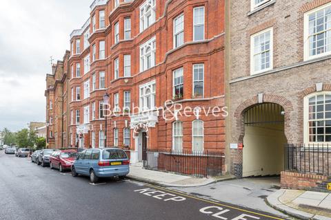 3 bedroom apartment to rent, Abingdon Road, Kensington W8