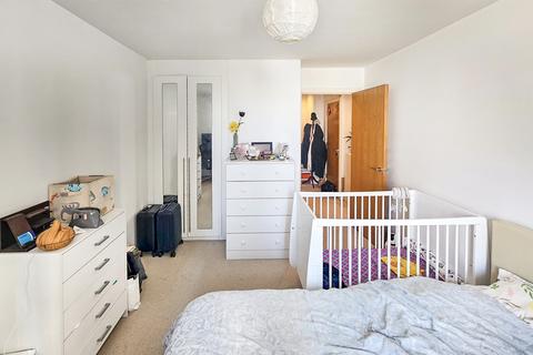 1 bedroom flat for sale, 1 Hallsville Road, London, E16