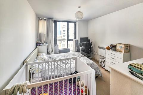 1 bedroom flat for sale, 1 Hallsville Road, London, E16