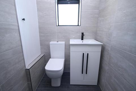 3 Peterborough Road, Bradford, BD2 3AR
