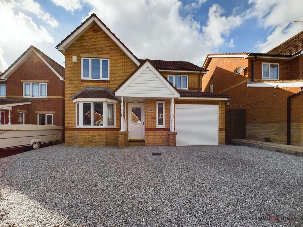 4 Bedroom Detached House   For Sale