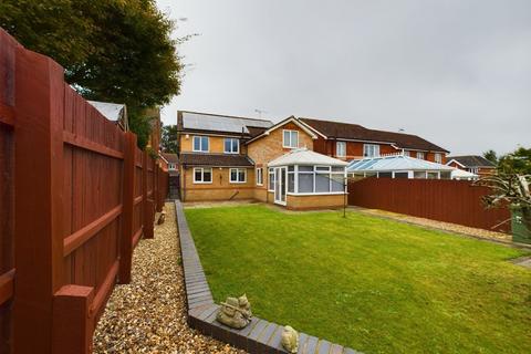 4 bedroom detached house for sale, Southfield Close, Driffield, YO25 5YU