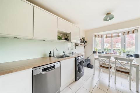 4 bedroom terraced house for sale, Crispin Drive, Bedford