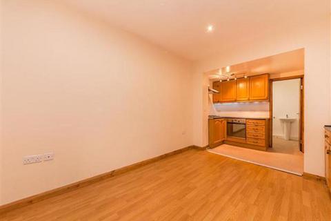 2 bedroom flat to rent, Garratt Terrace, London