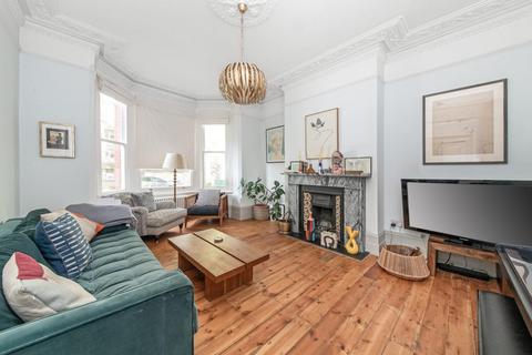 12 Maple Road, London, SE20 8HB