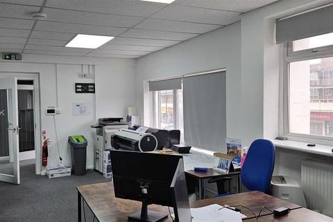 Office to rent, New College Parade, Swiss Cottage, NW3