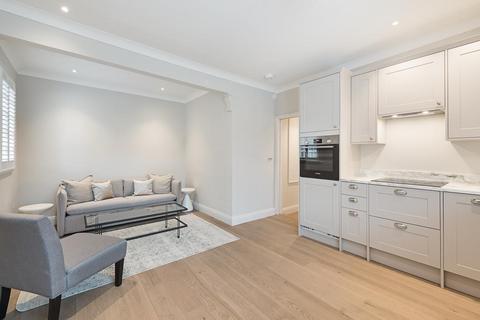 2 bedroom flat to rent, Cheyne Row, Chelsea, London, SW3