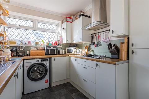 16 Clare Road, Cardiff, CF11 6RS