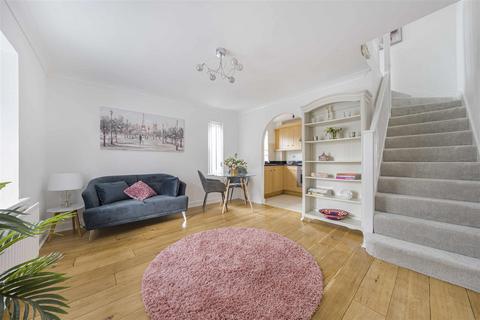 1 bedroom semi-detached house for sale, Woodlands, Park Street, St. Albans