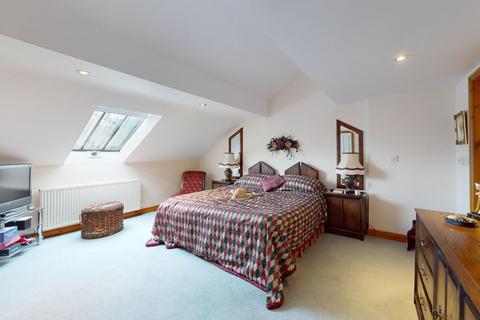 4 bedroom mews for sale, Home Farm Mews, Menston, LS29