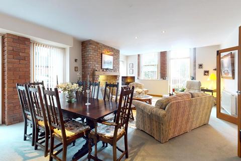 4 bedroom mews for sale, Home Farm Mews, Menston, LS29