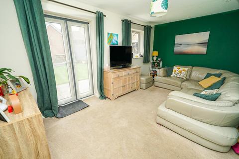 3 bedroom semi-detached house for sale, Bellona Drive, Leighton Buzzard