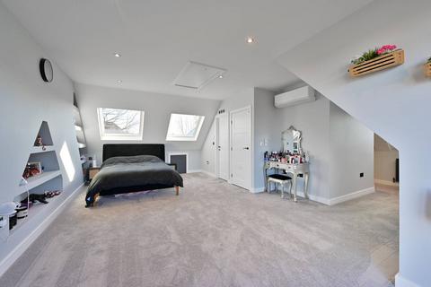 6 bedroom semi-detached house for sale, Holland Avenue, Wimbledon Common, London, SW20