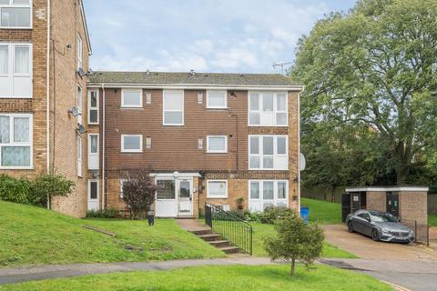 2 bedroom apartment for sale, Dunster Close, Barnet, EN5