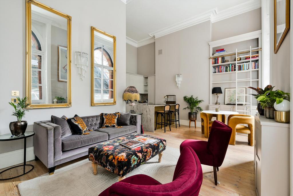 St. Pancras Chambers, Euston Road... 1 bed flat - £3,250 pcm (£750 pw)