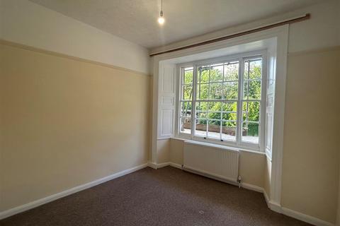 3 bedroom flat to rent, Buzzacott Lane, Ilfracombe EX34