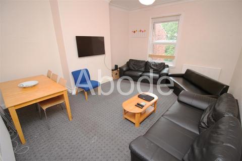 6 bedroom house to rent, Cardigan Road, Headingley, Leeds