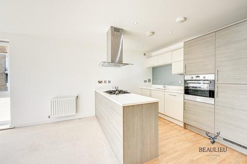 2 bedroom flat for sale, Watson Heights, Chelmsford CM1