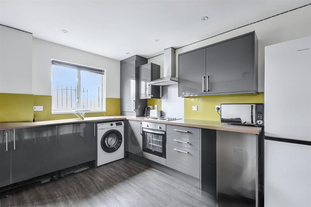 Kitchen Living 2.jpeg