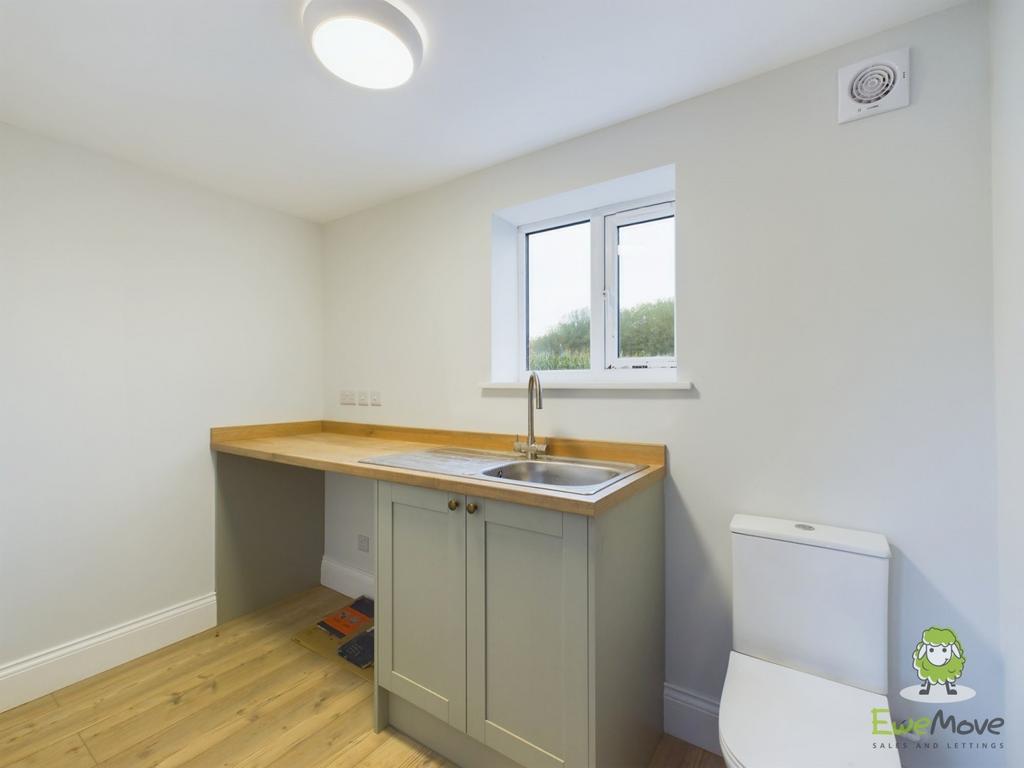 Utility WC