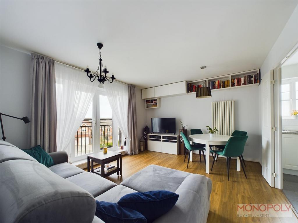 Lounge/ dining room