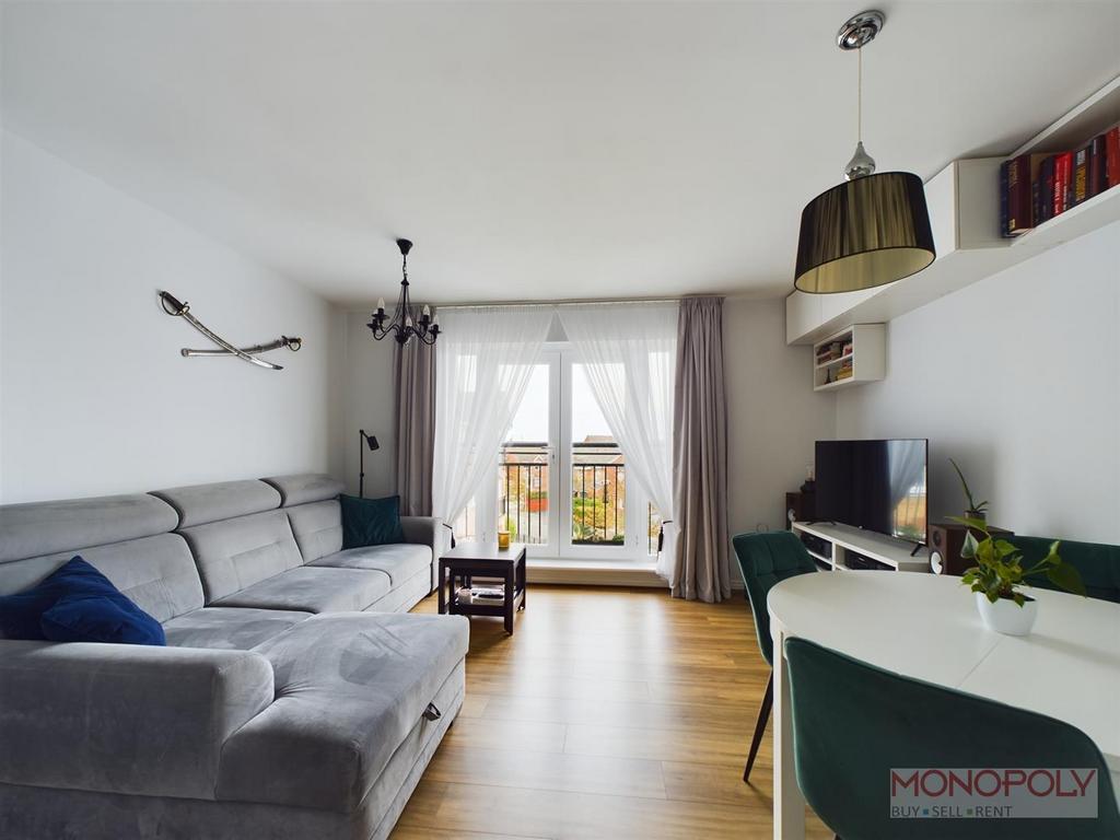 Lounge/ dining room