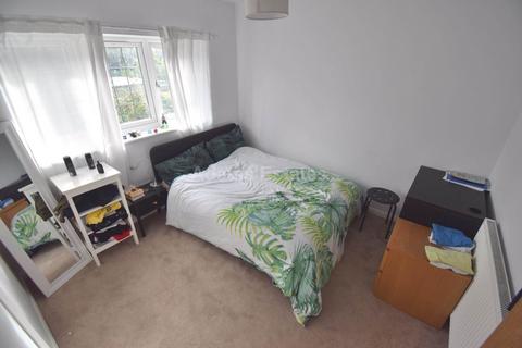 1 bedroom in a house share to rent, Cintra Avenue, Reading