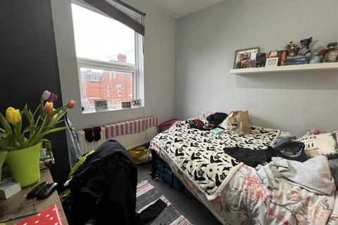 5 bedroom terraced house to rent, Granby Terrace, Headingley, Leeds, LS6 3BB