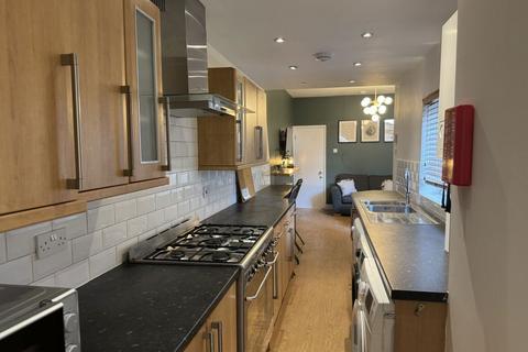 5 bedroom house to rent, Exeter Road, B29 6EX