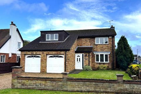 4 bedroom detached house for sale, Symonds Green Lane, Stevenage