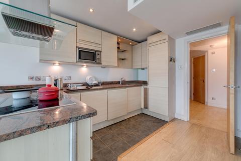 2 bedroom apartment for sale, Cinnabar Wharf East, Wapping High Street, London, E1W