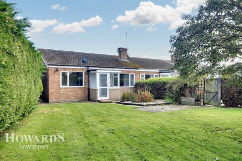 2 bedroom semi-detached bungalow for sale, Lloyds Avenue, Lowestoft