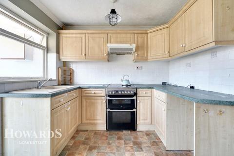 2 bedroom semi-detached bungalow for sale, Lloyds Avenue, Lowestoft