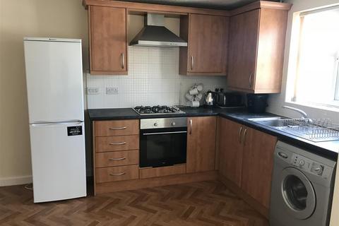 2 bedroom apartment to rent, Manchester Road, Swinton, Manchester