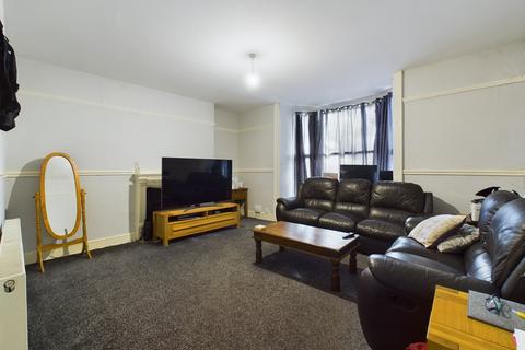 217 Boulevard, Hull, HU3 3EJ