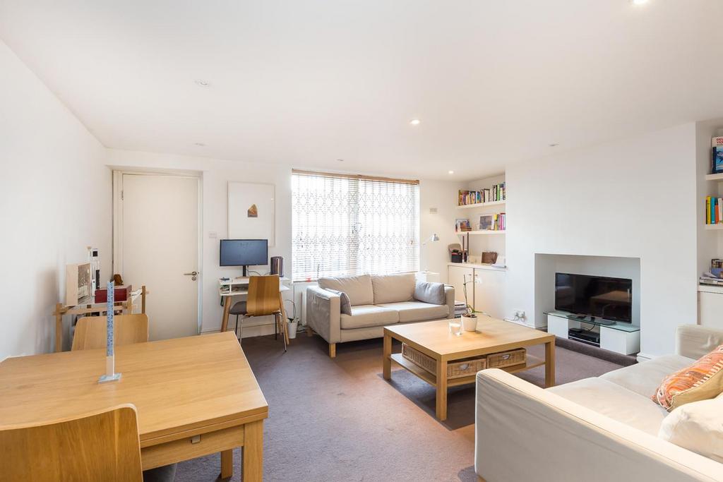 Albert Street, Camden Town, NW1 1 bed apartment to rent £2,060 pcm (£